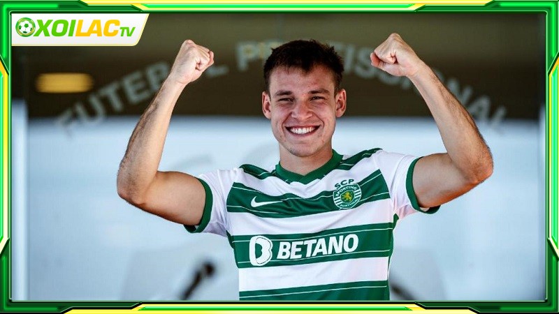 Manuel Ugarte trở về với Sporting CP