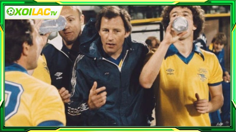 Terry Neill thời còn làm HLV cho câu lạc bộ Arsenal